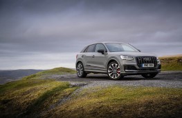 Audi SQ2, front static 2